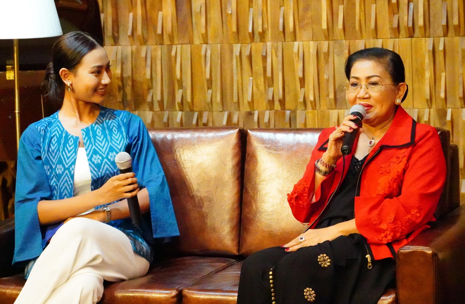 Cinta Diri Jadi Bekal Perempuan Bali Hadapi Tiga Peran